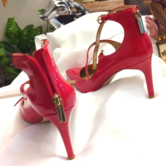 BCBGeneration RED, heels with strap - Picture 3 of 9